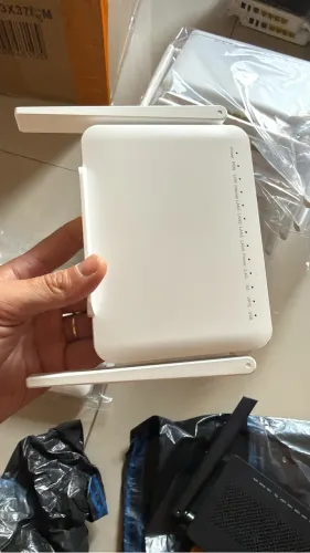 KIT 40 ONU ZTE f6201 Wi-Fi 6 com fonte