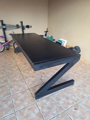 Mesa reforçada 
