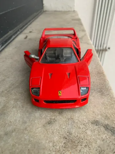 Miniatura colecionável Ferrari F40