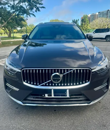 Volvo XC-60 T-8 Ultra 2.0 AWD (híbrido) 2025