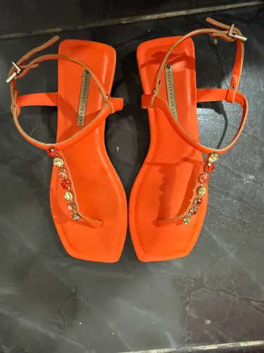 Sandália sapatinho de luxo