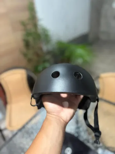 Capacete coquinho inow zerado(nunca usado)