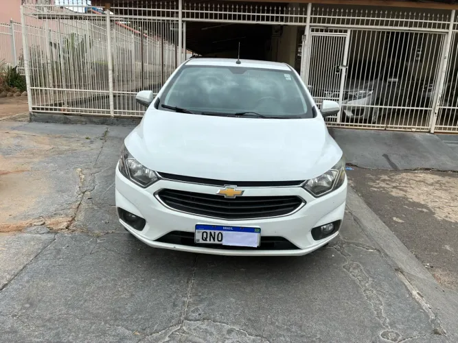 Chevrolet Onix Hatch LTZ 1.4 8V Flex Mec. 4P 2018