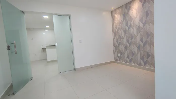 Aluga-se Salas P/Escritório / Estética e outros ! Reformadas com 40m