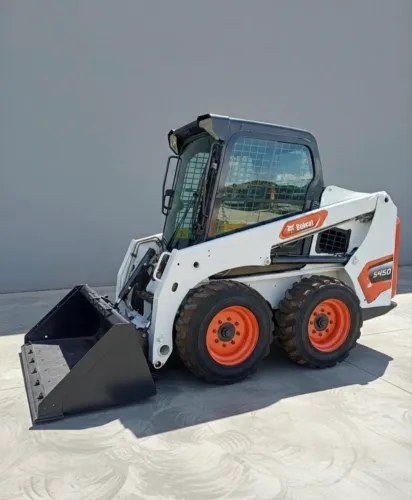 Mini Carregadeira Bobcat S450 21/21 - Parcelamos 