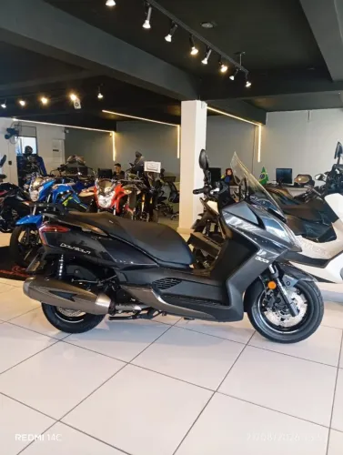 Suzuki Kymco Downtown 300