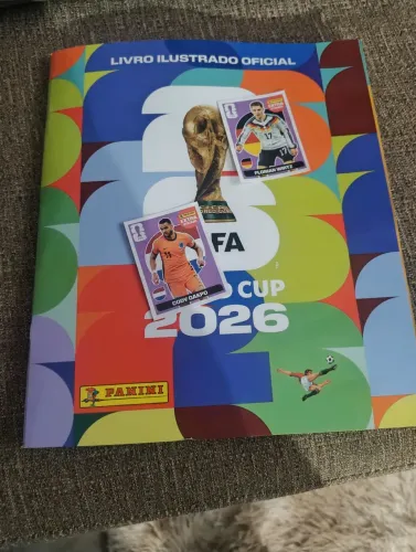ÁLBUM DA COPA 2026, Com figurinhas Legends