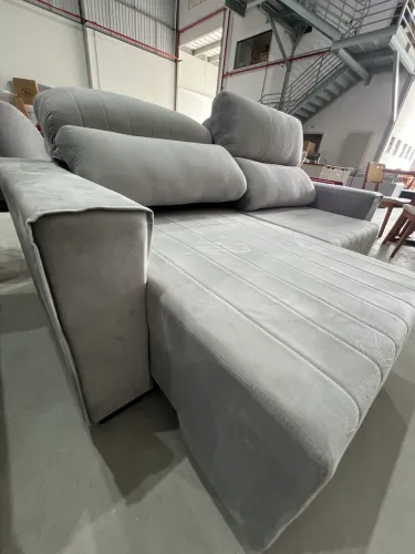 Sofá Retrátil Veludo Varias Cores NOVO PRONTA ENTREGA