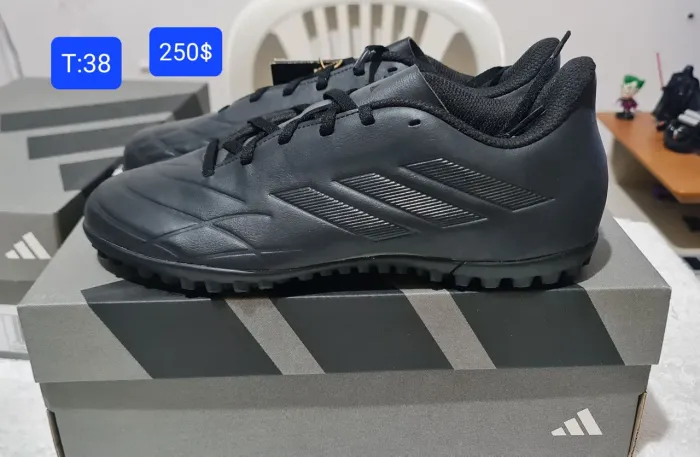 Chuteira society da Adidas Copa original