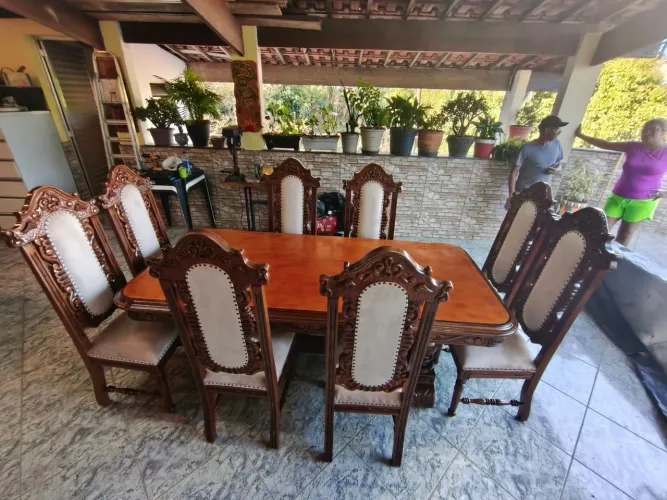 Conjunto móveis vintages mesa, cadeiras e armário