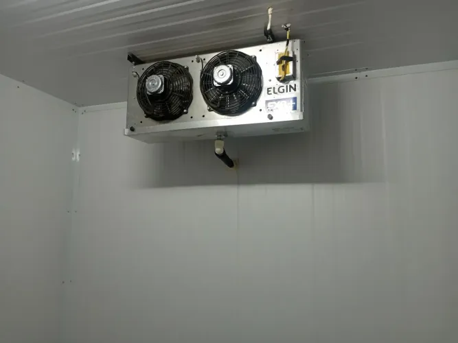 Vendo Câmara Fria