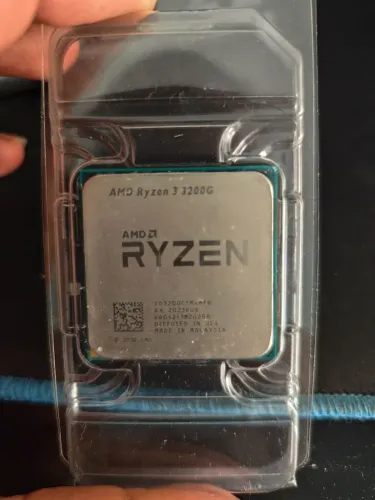 Processador Ryzen 3 3200g - Placa de vídeo Integrada 