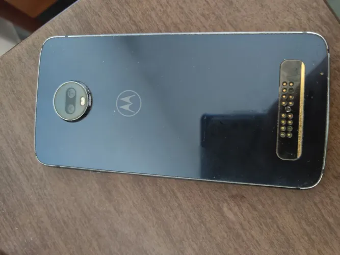 Moto z3 play usado