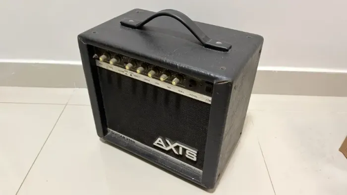 Amplificador de Guitarra AXTS