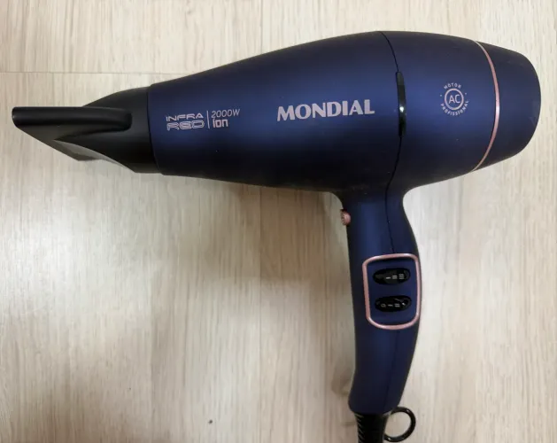 Secador de cabelo 220V