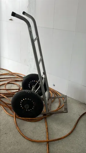 CARRINHO DE CARGA