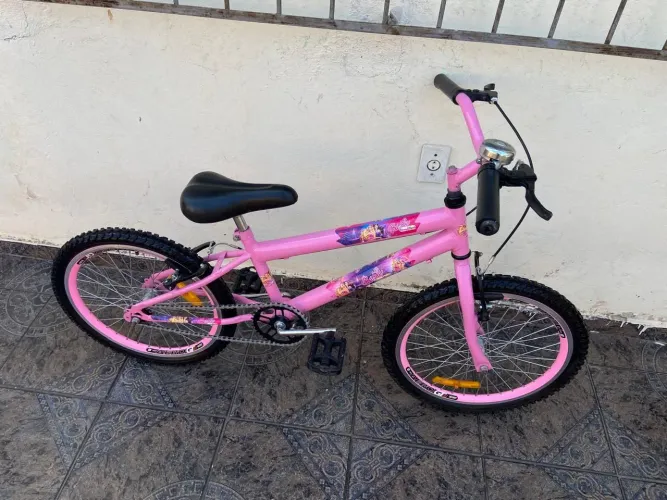 Bicicleta aro 20 feminina infantil Barbie com rodas aéreo!!