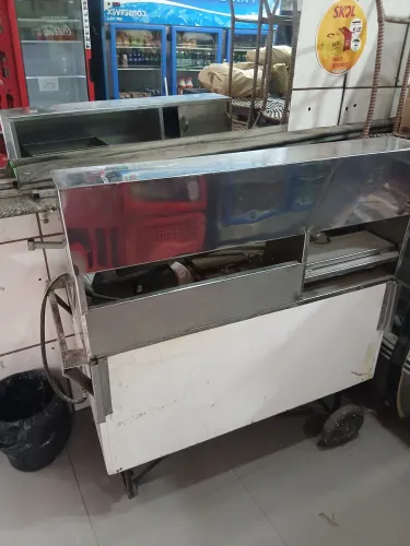 Vendo carrinho de pastel e cachorro quente!!!