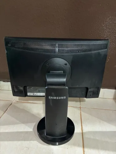 Monitor 19 polegadas