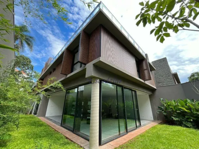 Casa com 4 quartos sendo 4 suítes à venda, 707 m² por R$ 9.370.000 - Vila Morumbi - São Pa