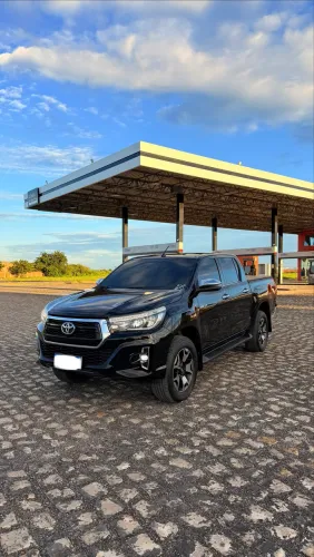 Toyota Hilux CD SRX 4X4 2.8 TDI 16V Diesel Aut. 2019