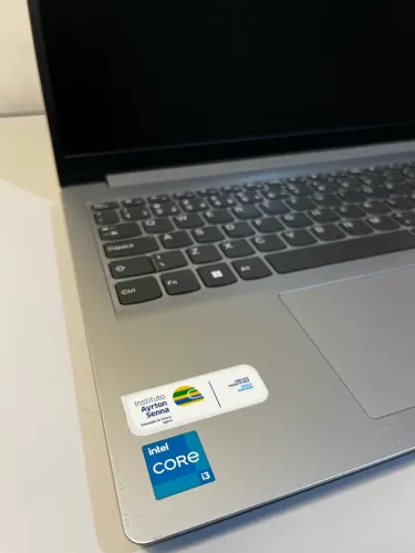 Notebook Lenovo i3 1205U | 4GB RAM | 256GB SSD