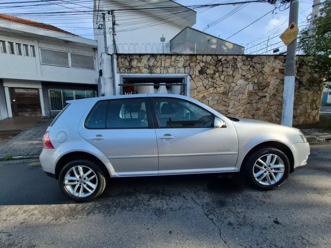 Volkswagen Golf Sportline 1.6 MI Total Flex 8V 4P 2010