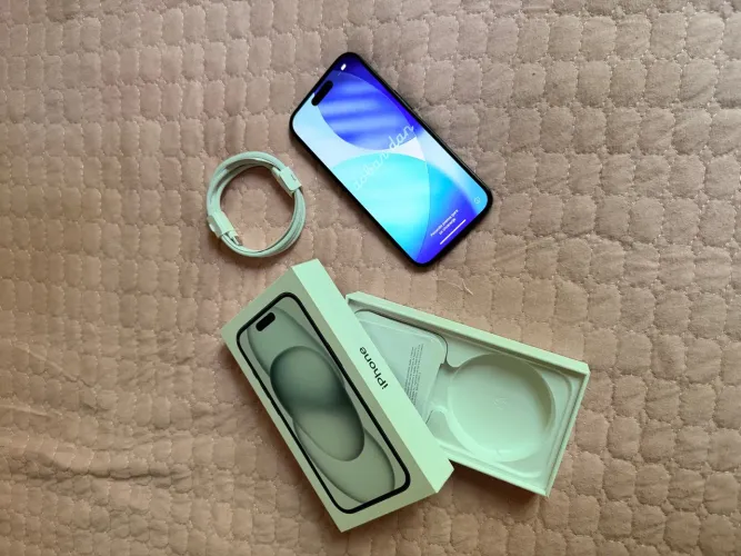 iPhone 15 | 128GB | 87% Saúde Bateria