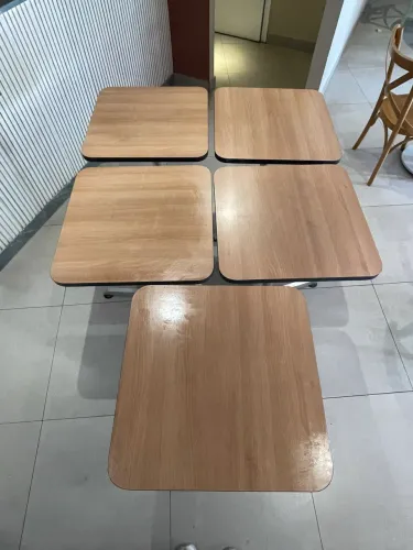 Conjunto 5 Mesas quadrada base MDF 60x60 pes em Aluminio Marca Emplarel