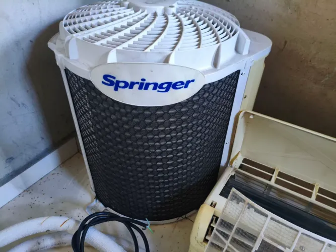 Ar-condicionado split 12.000 BTU Springer