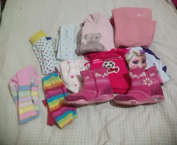 Lote de Roupa de Menina Tamanho 4 e 5 Anos