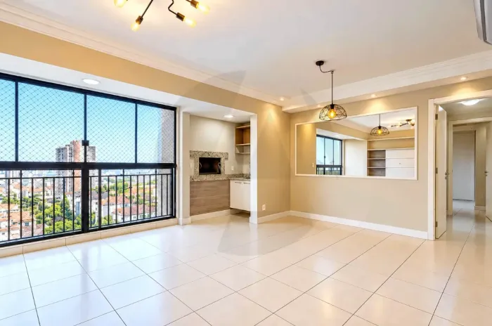 Apartamento Semimobiliado com 3 Dormitórios, Suíte, Sacada com Churrasqueira e 2 Vagas!