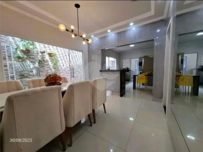 Casa à Venda na Jatiúca - Aceita Financiamento!