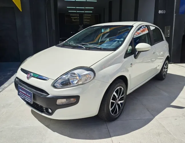 Fiat Punto Attractive 1.4 Fire Flex 8V 5P 2015