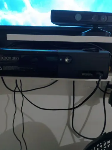 Vendo Xbox 360 em perfeito estado 