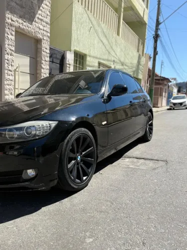 BMW 320I A 2010