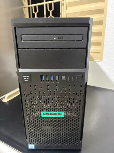 Servidor HPE ProLiant ML30 Gen9 | Xeon E3-1220 v6 | 8GB | HD 1TB