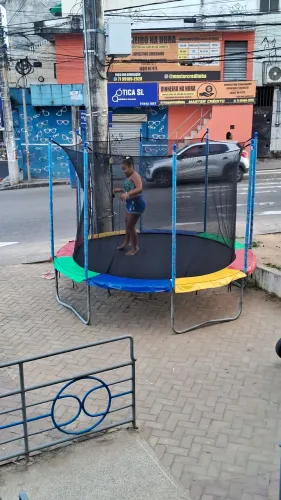 Pula pula, 3,05m em excelente estado, pra trabalho ou pra colocar no quintal, tem conversa