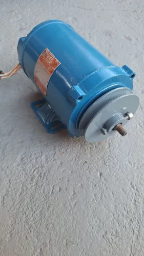 Motor elétrico monofasico 0.5 cv rotação: 3490. Alta Rotação.