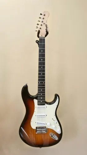 Guitarra MG30, Memphis by Tagima (blindada e regulada)