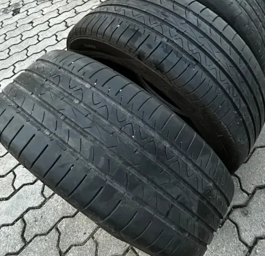 Pneus 205/55 R16 Continental