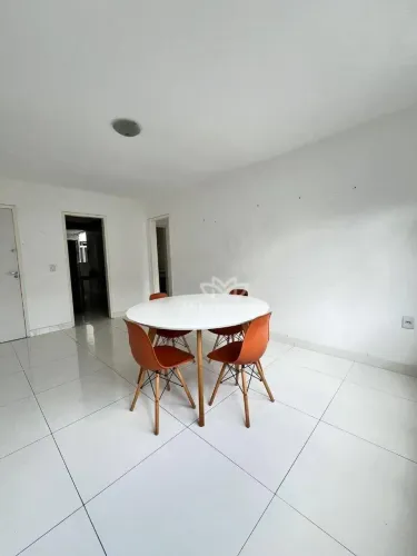 Apartamento com 2 dormitórios para alugar, 75 m² por R$ 3.115,83/mês - Jardim da Penha - V