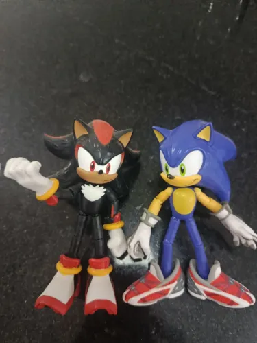 Sonic e Shadow bonecos de (Sonic prime)