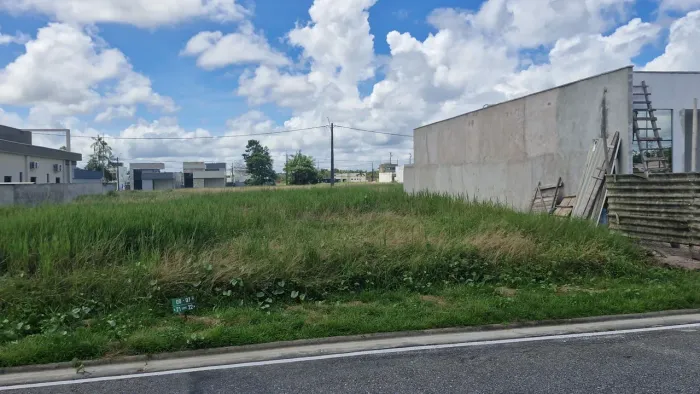 Vendo Lote no Condomínio Jardim Marselha