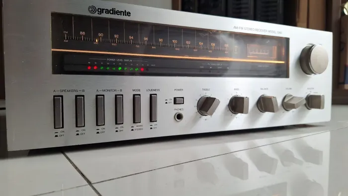 RECEIVER GRADIENTE MODEL 1360
