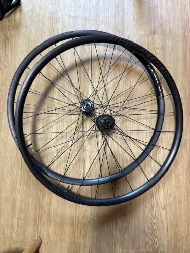 Rodas Bontrager Paradigma aro 700