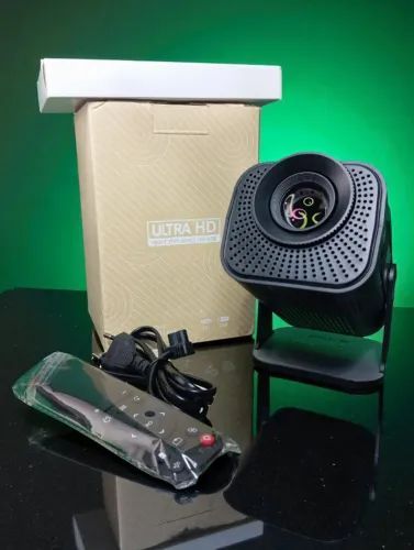 Projetor Hy320 Com Wifi Youtube e Netflix 130 Polegadas Novo Lacrado Garantia