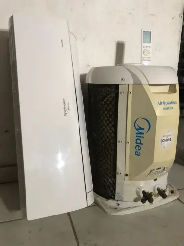 Ar condicionado inverter já estalado