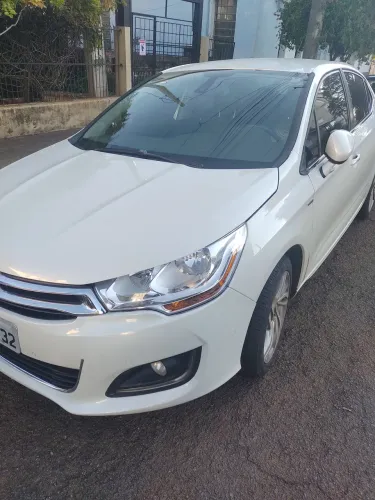 Citroen C4 Lounge Exclusive 1.6 Turbo 4P Aut. 2014