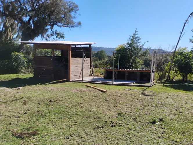 Vende- se chácara na Localidade do Passa -Dois Lapa Pr.